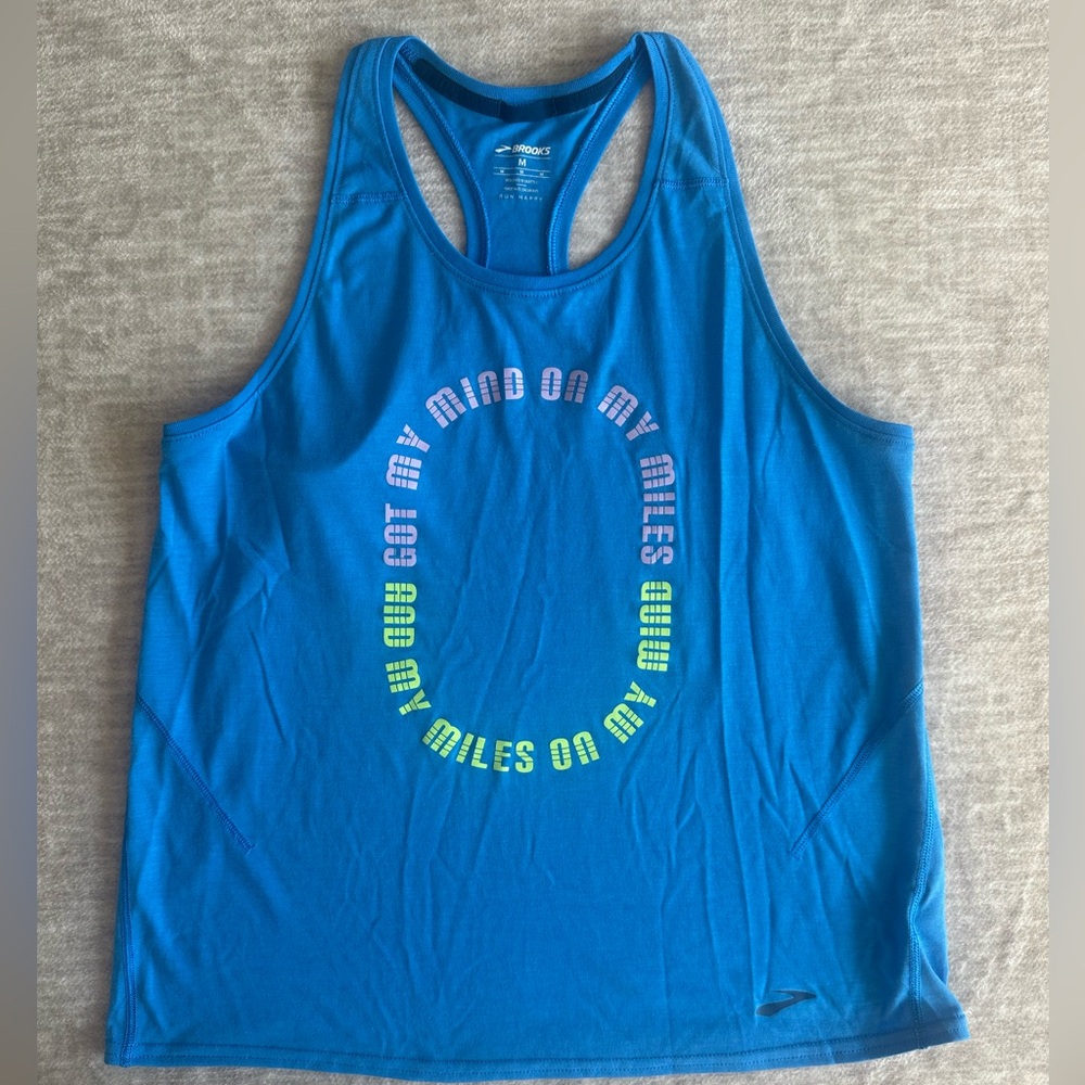 Brooks Distance Tank